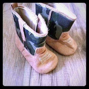 Newborn baby boy camo boots